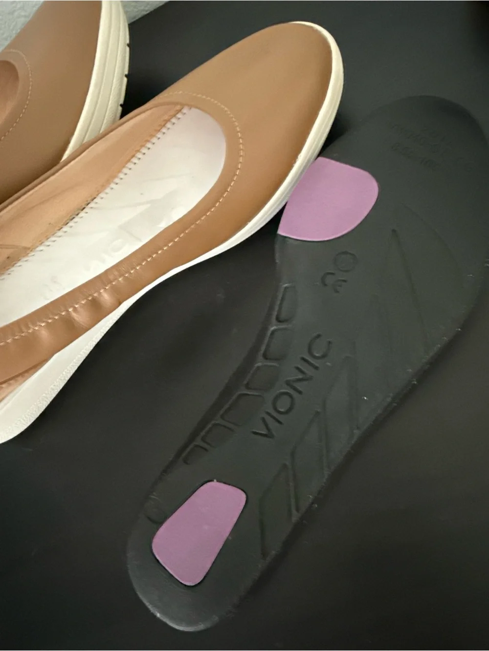 Vionic Leather Jacey Wedge Toffee Orthotic Arch Support